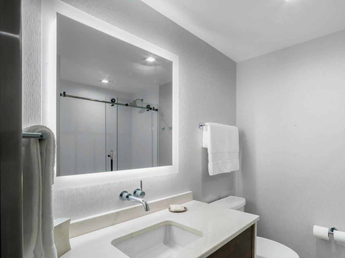 Voco Niagara Falls - The Cadence By Ihg Εξωτερικό φωτογραφία Bathroom