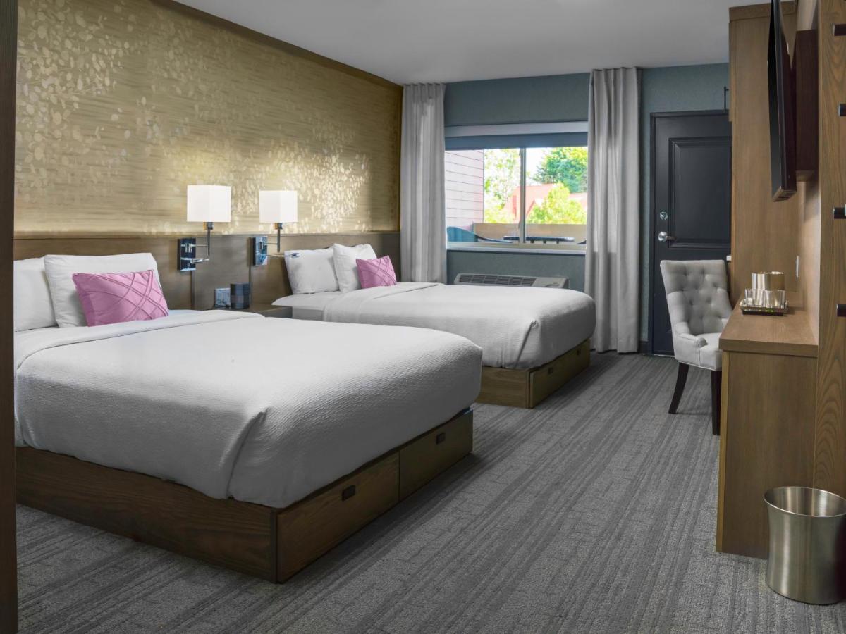 Voco Niagara Falls - The Cadence By Ihg Εξωτερικό φωτογραφία A typical room at the Hilton Garden Inn