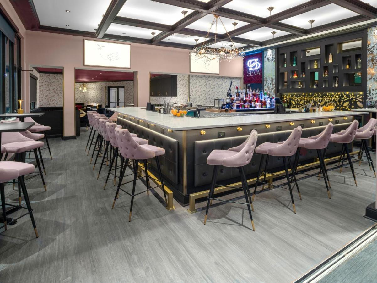 Voco Niagara Falls - The Cadence By Ihg Εξωτερικό φωτογραφία The bar at the 2019-2020 season